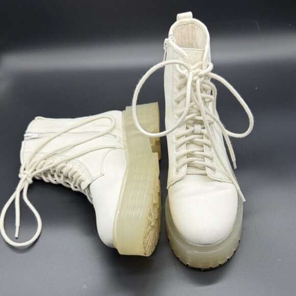 Gianni Bini White Upper Leather Ankle Boots Sole Chunky Heel Back Zipper Sz 6.5 - Picture 4 of 6